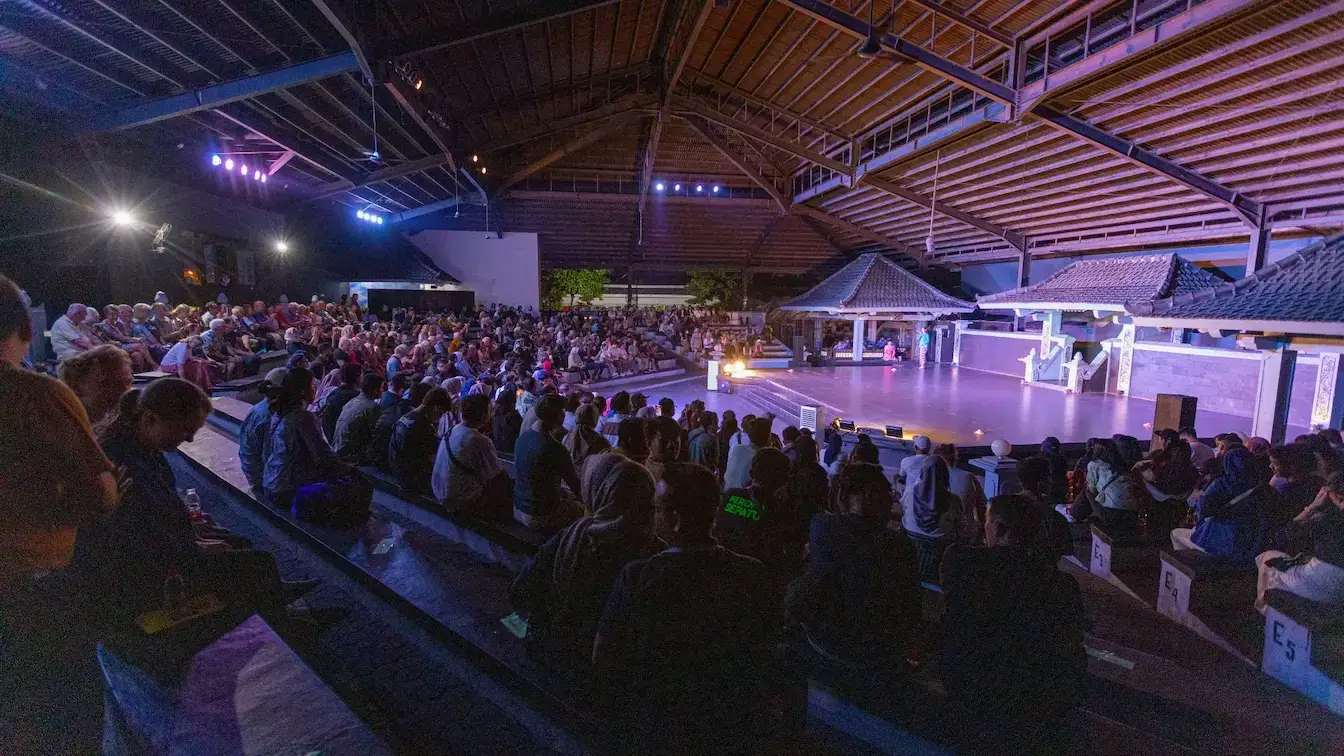 purawisata amphitheatre shows