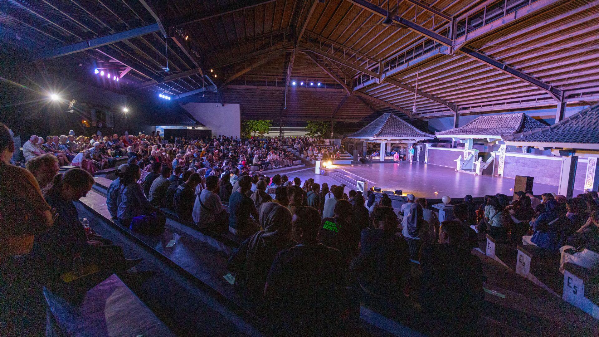 purawisata_amphitheatre_crowd