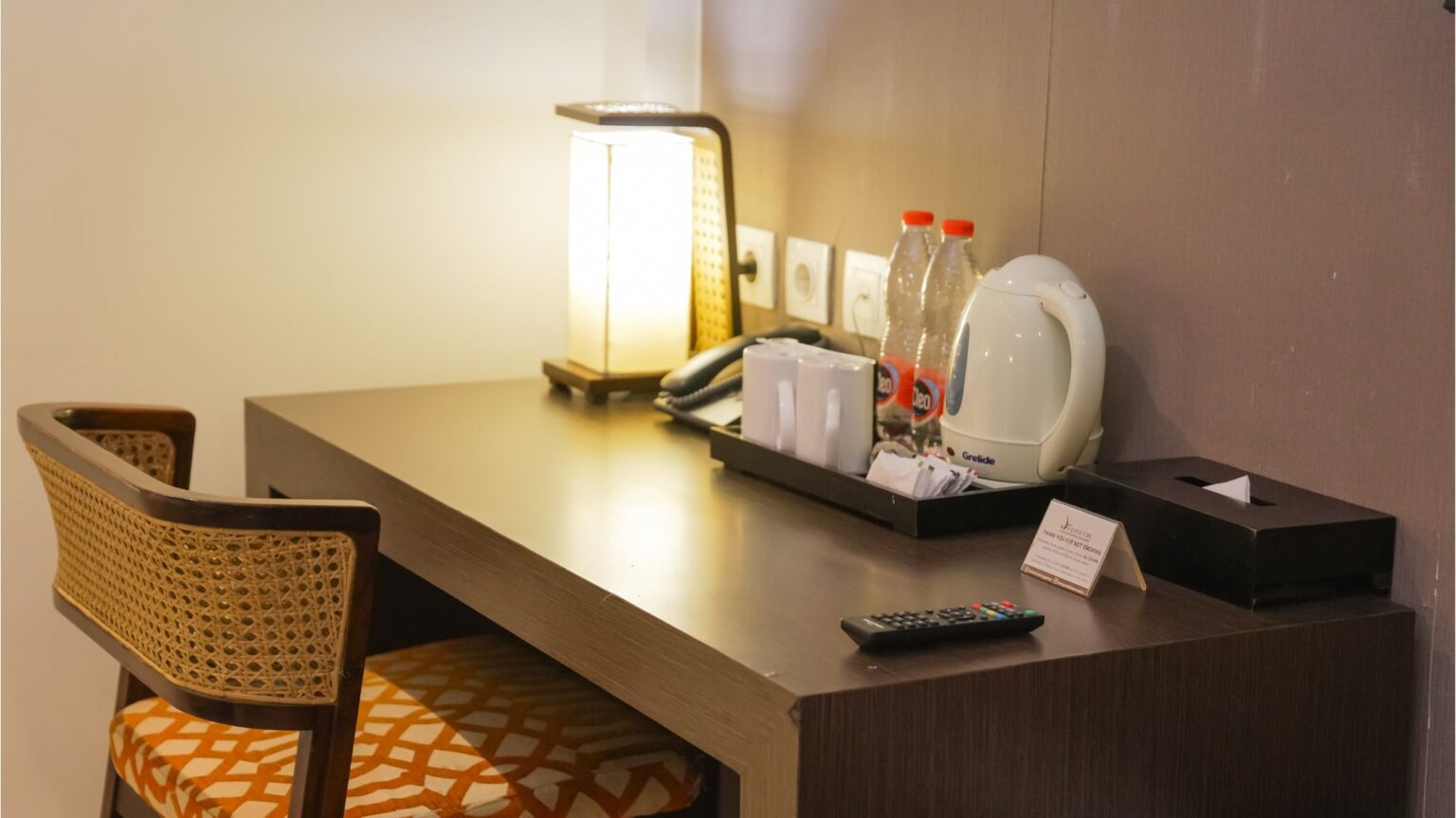 room-desk.jpg