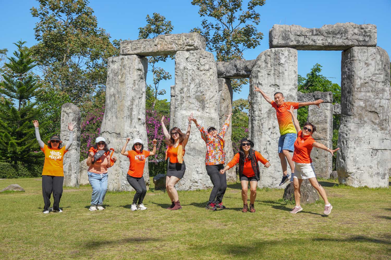 lava tour destinasi stone henge