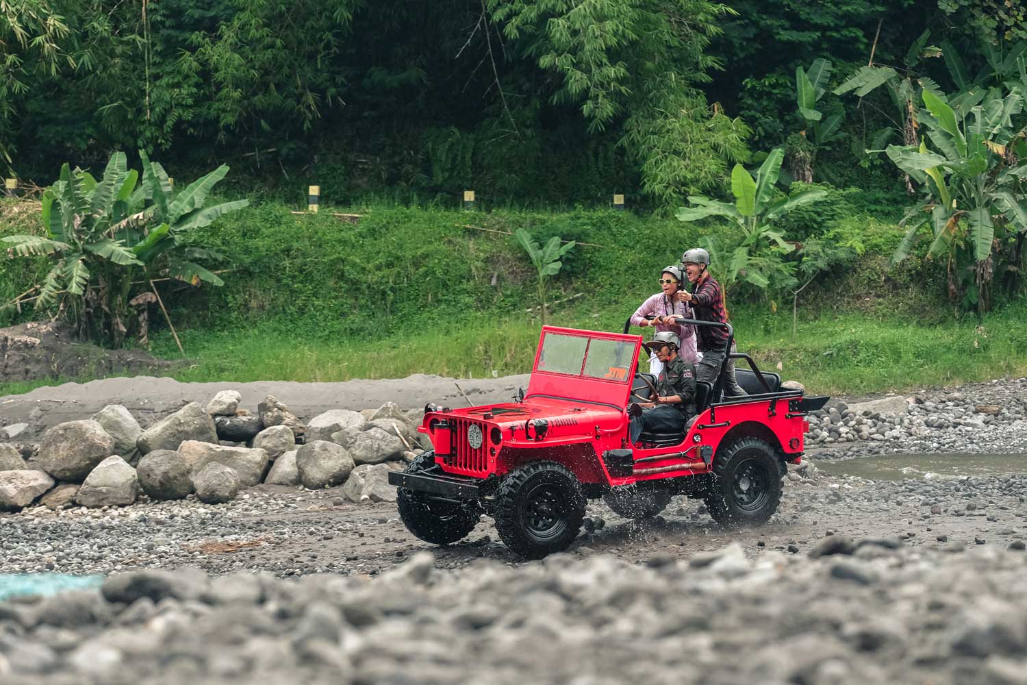 manuver kali kuning lava tour